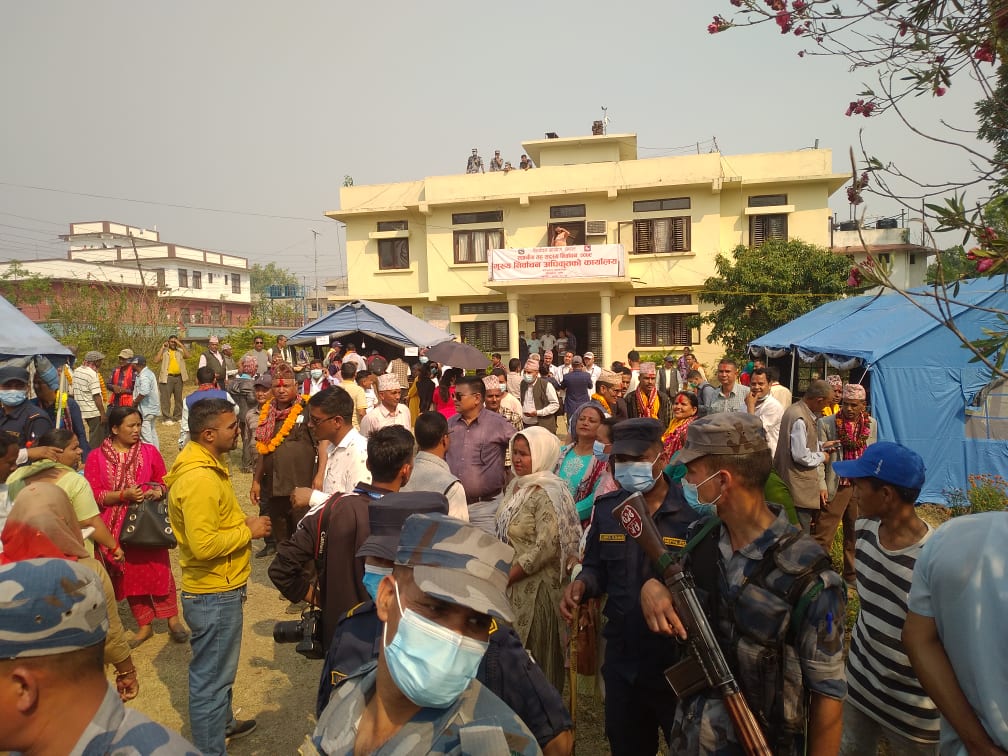 सुर्खेतमा गठबन्धन दलका आ-आफ्नै उम्मेदवार : क-कसको पर्‍यो उम्मेदवारी?